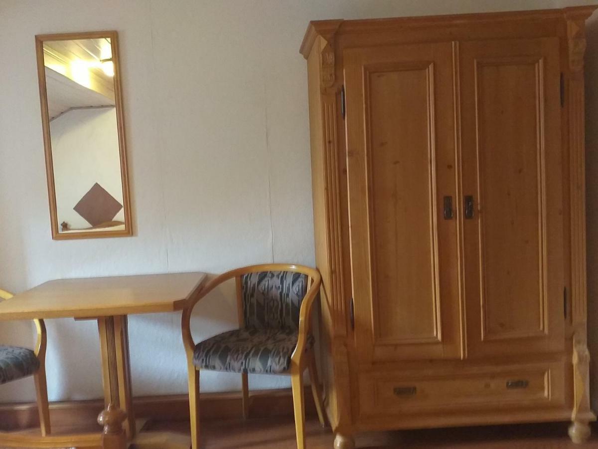 Hotel Zur Krone Bad Brückenau Pokoj fotografie